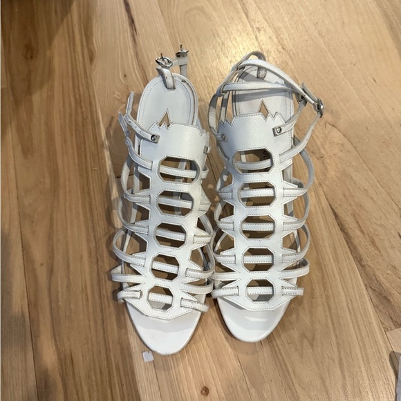 Paul Andrew Shoes - Paul Andrew Genuine Leather White Gladiator Sandals with Cage Design GUC